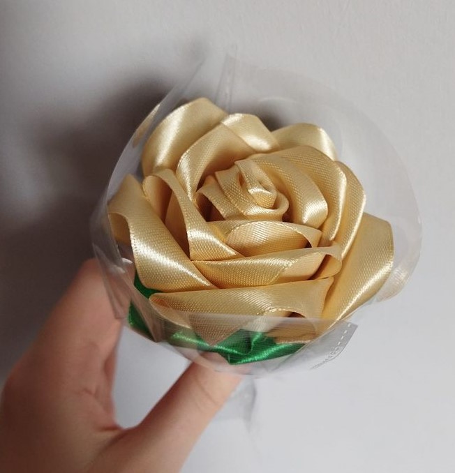 gold rose